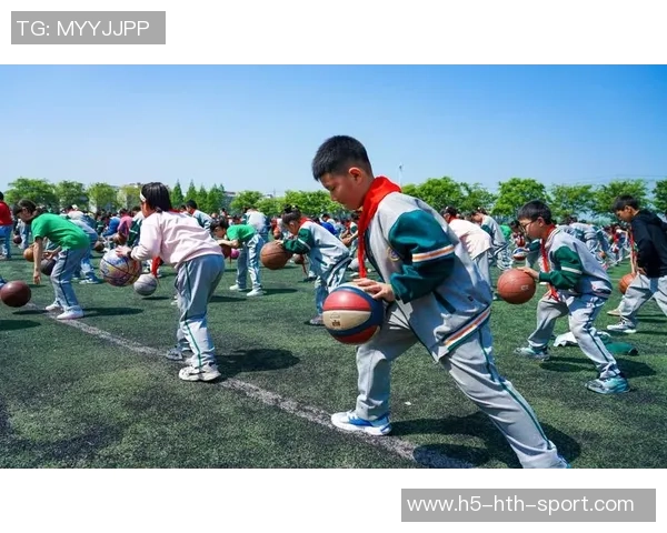 足球运动课件全面解析与教学策略探讨促进学生身体素质与团队合作能力提升